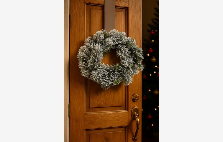 Veniec zasnežený 38 cm