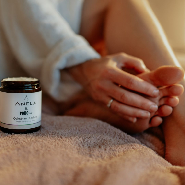 použití balzámu na nohy Ochráním chodidla
