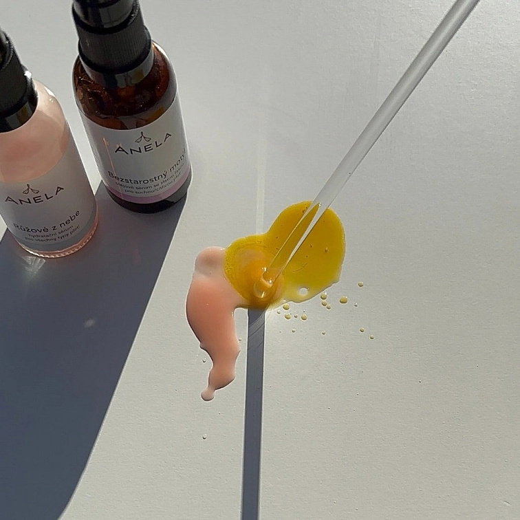 míchání hydratačního krému: Růžové z nebe + Bezstarostné sérum