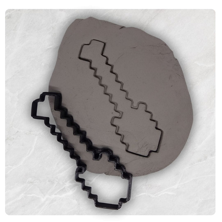 Kostičková herní lopata vykrajovátko