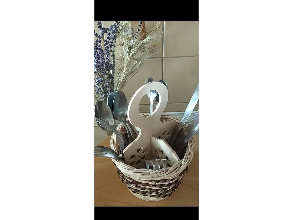 Košík na příbory ouško- barevná šipka