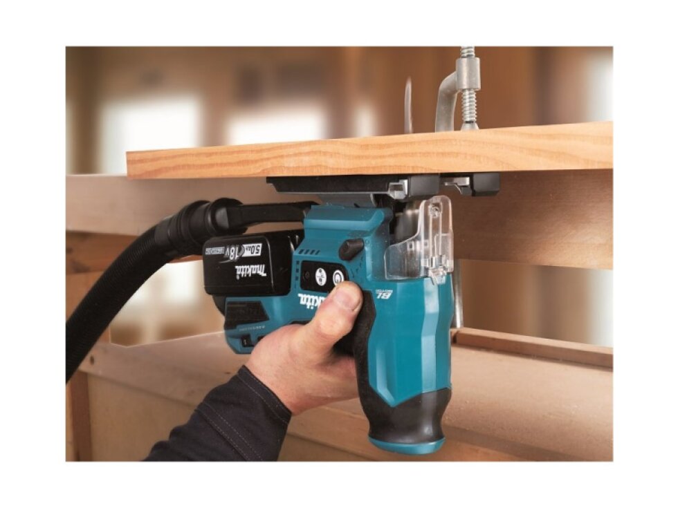 MAKITA Priamočiara píla 18V LXT bez batérie a karburátora