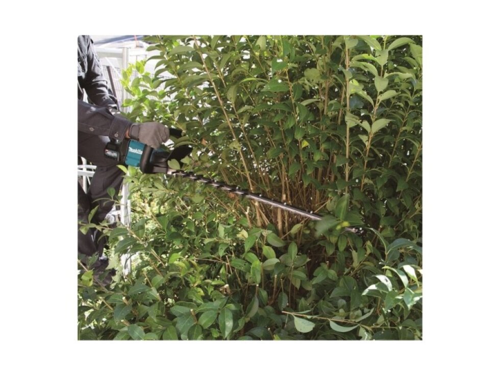 Makita UH007GZ Akumulátorové nožnice na živý plot 750mm Li-ion XGT 40V, bez batérie Z
