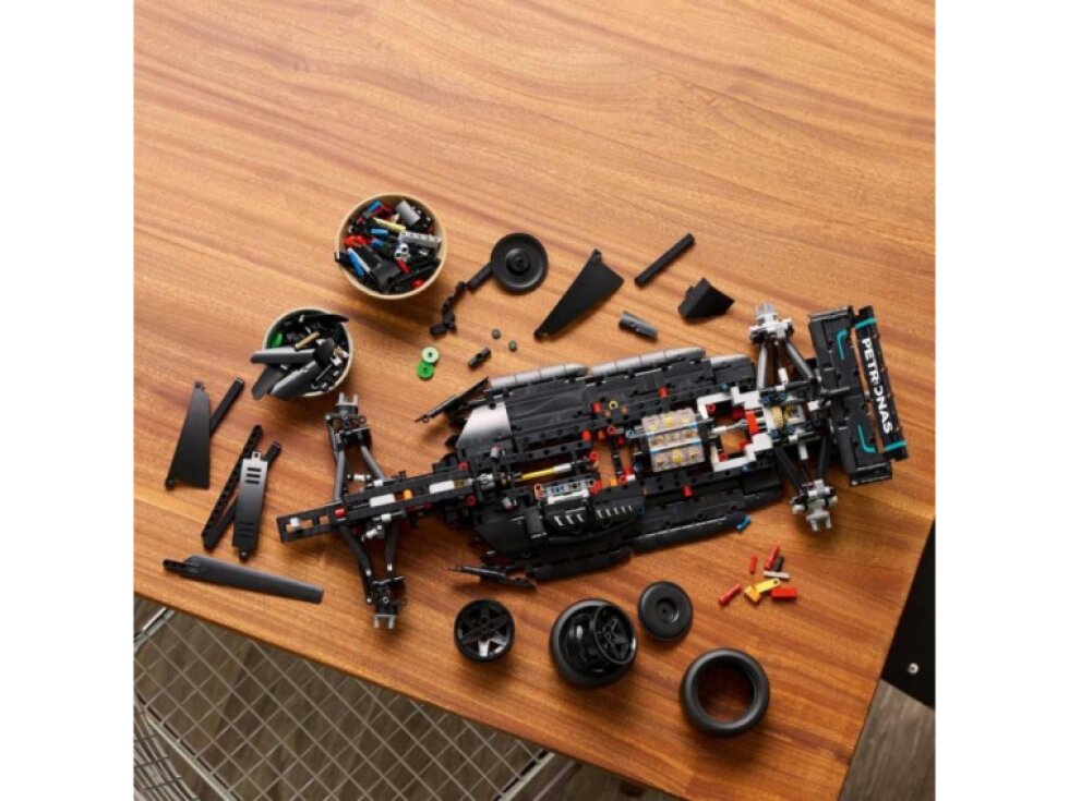 LEGO® Technic Mercedes-AMG F1 W14 E Performance 42171