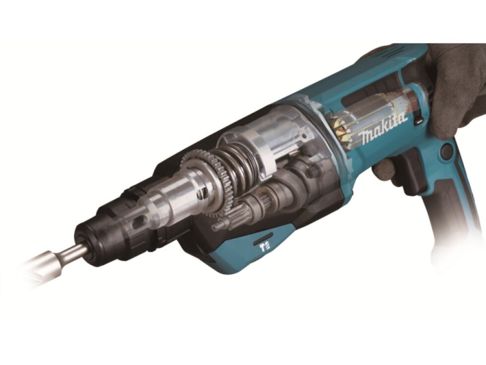MAKITA Kombinované kladivo 800W, 3J s príslušenstvom