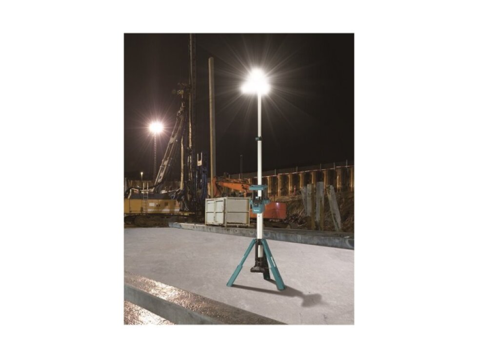 Makita DEADML814 LED baterka 18V Li-ion LXT s teleskopickou konštrukciou