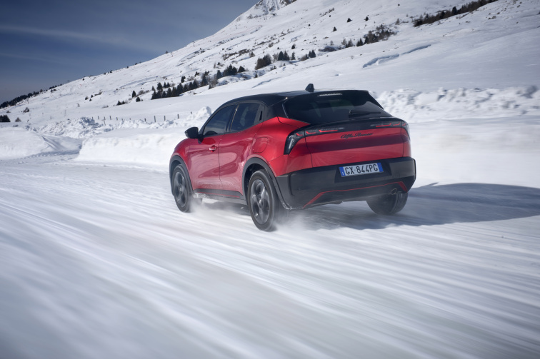 Pohon všech kol, sportovní charakter: 75 let pohonu všech kol Alfa Romeo