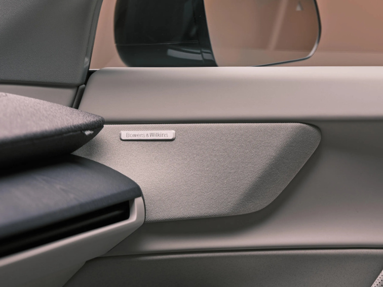 Seznamte se s novým plně elektrickým Volvem EX60: vozem, který mění pravidla hry