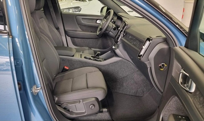 VOLVO EC40 PLUS Extended Range RWD s01-54868