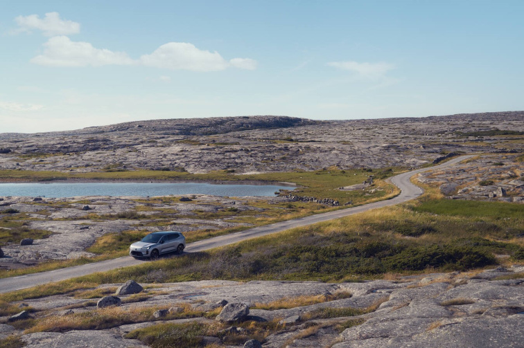 Volvo Cars představuje nové Volvo XC70: plug-in hybridní vůz stvořený pro každou cestu