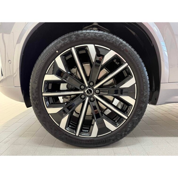 VOLVO XC90 B5 2.0L 250+14 HP AT8 AWD PLUS Bright (benzín) s01-56243