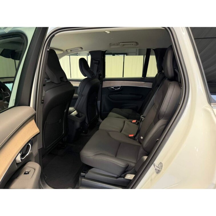 VOLVO XC90 B5 2.0L 250+14k AT8 AWD PLUS Bright new s01-55394