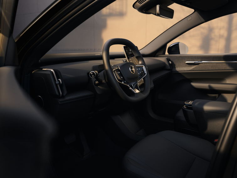 Volvo EX30 nyní získává díky novým funkcím a designovým vylepšením na ještě větší atraktivitě