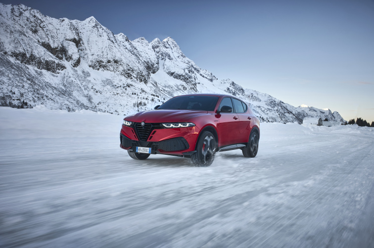 Pohon všech kol, sportovní charakter: 75 let pohonu všech kol Alfa Romeo