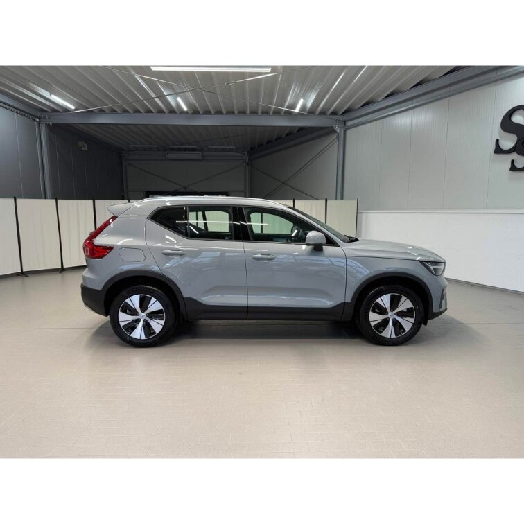 VOLVO XC40 B3 2.0L 163 HP AT7 FWD CORE s01-55947