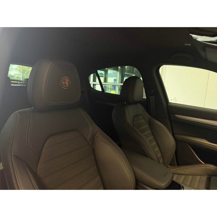 ALFA ROMEO STELVIO 2.0 Turbo 280k Q4 AT8 INTENSA s01-56010