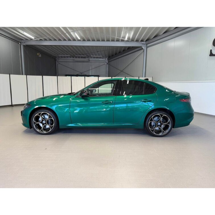 ALFA ROMEO GIULIA 2.0 Turbo 280k AT8 AWD INTENSA s01-56267