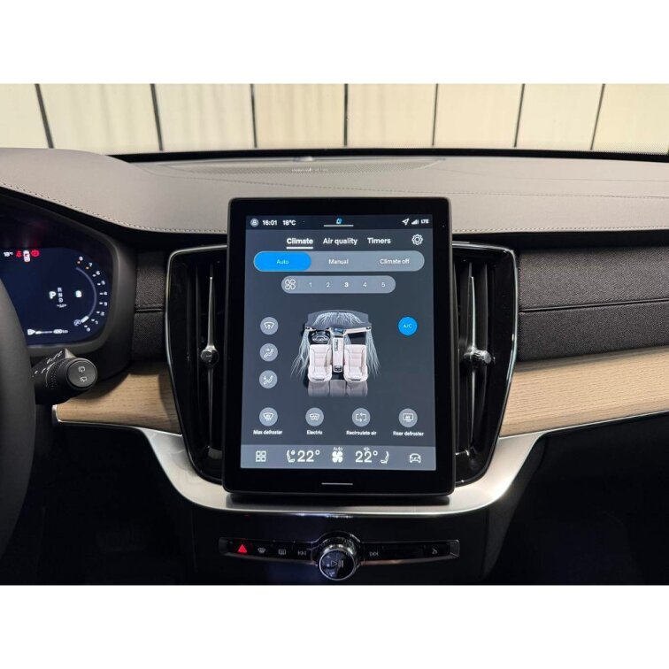 VOLVO XC90 B5 2.0L 250+14 HP AT8 AWD PLUS Bright (benzín) s01-56243