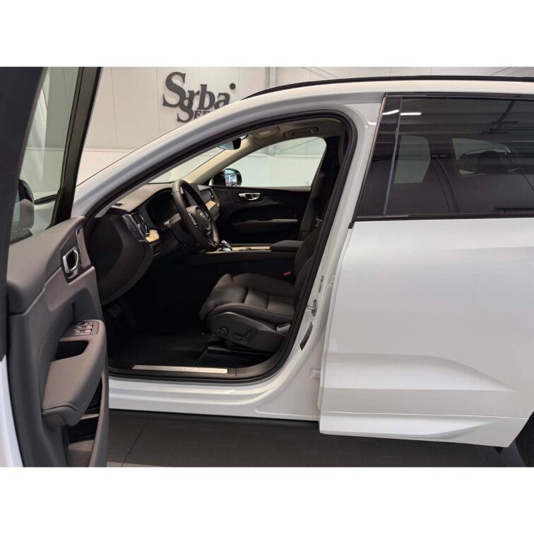 VOLVO XC60 T6 AWD RECHARGE 2.0L 253+145 HP PLUS Dark s01-56105