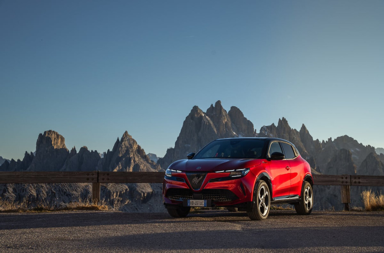 Italský styl a sportovnost v nové edici Alfa Romeo Junior Sport Speciale