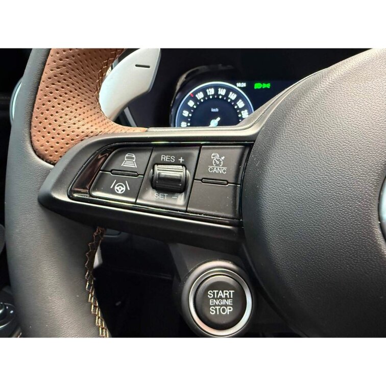 ALFA ROMEO GIULIA 2.0 Turbo 280k AT8 AWD INTENSA s01-56293