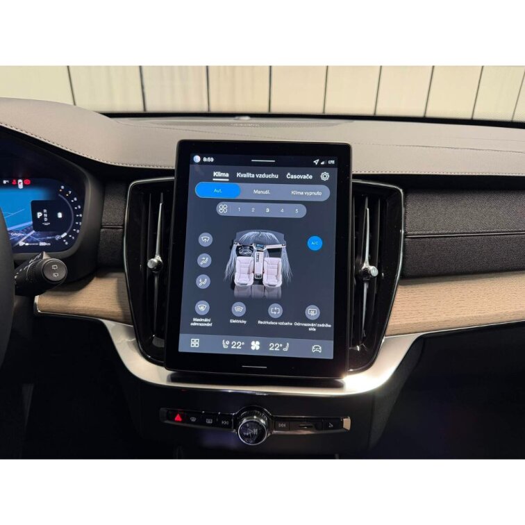 VOLVO XC90 B5 2.0L 250+14 HP AT8 AWD PLUS Bright (benzín) s01-55903