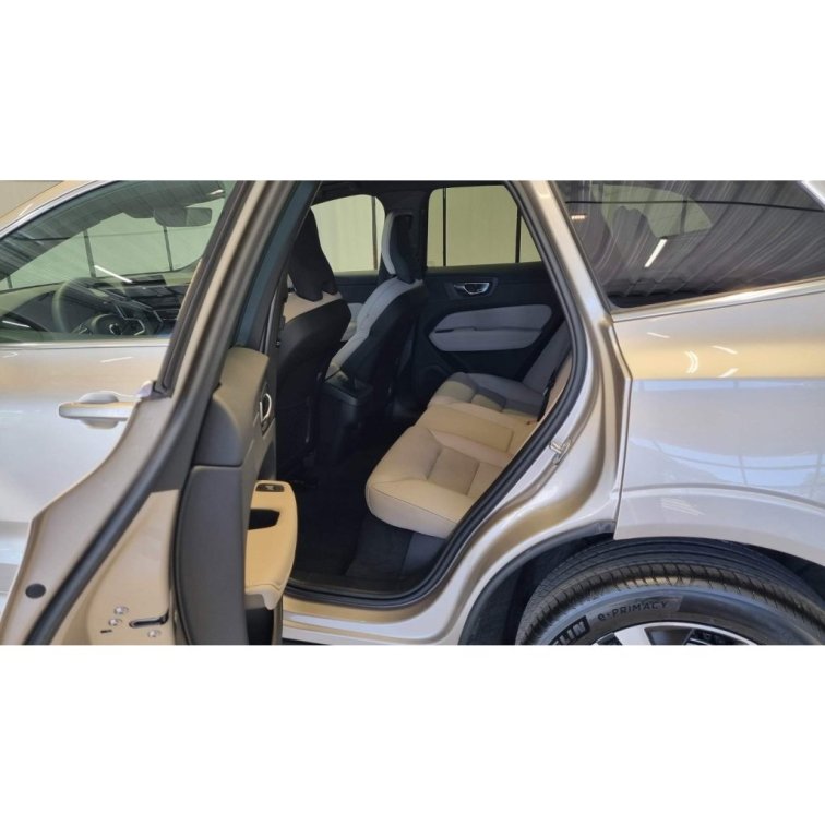 VOLVO XC60 B5 2.0L 250+14 HP AT8 AWD PLUS Bright (benzín) s01-55714