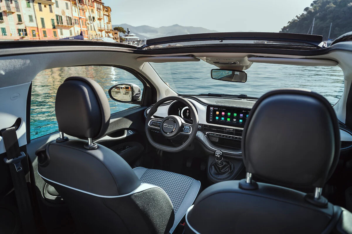 FIAT představuje nové nadčasové vyjádření italského stylu: speciální edici 500 Dolcevita