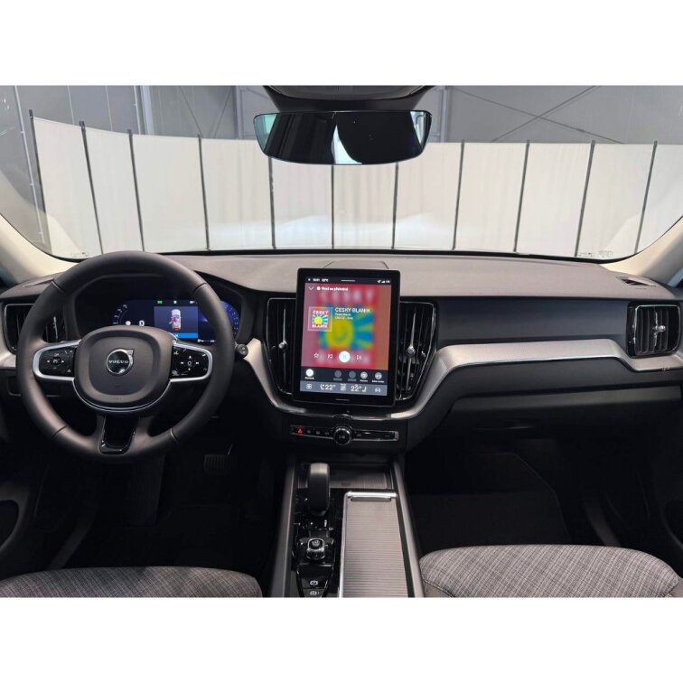 VOLVO XC60 B5 2.0L 250+14 HP AT8 FWD CORE (benzín) s01-55960