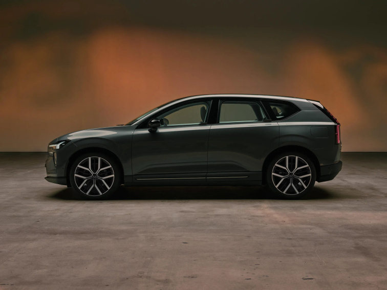 Seznamte se s novým plně elektrickým Volvem EX60: vozem, který mění pravidla hry