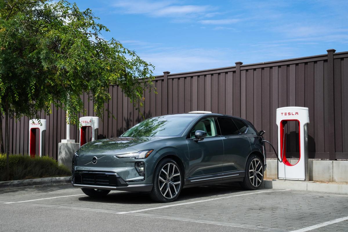Rychlé nabíjení pro řidiče plně elektrických vozů Volvo bude ještě snazší