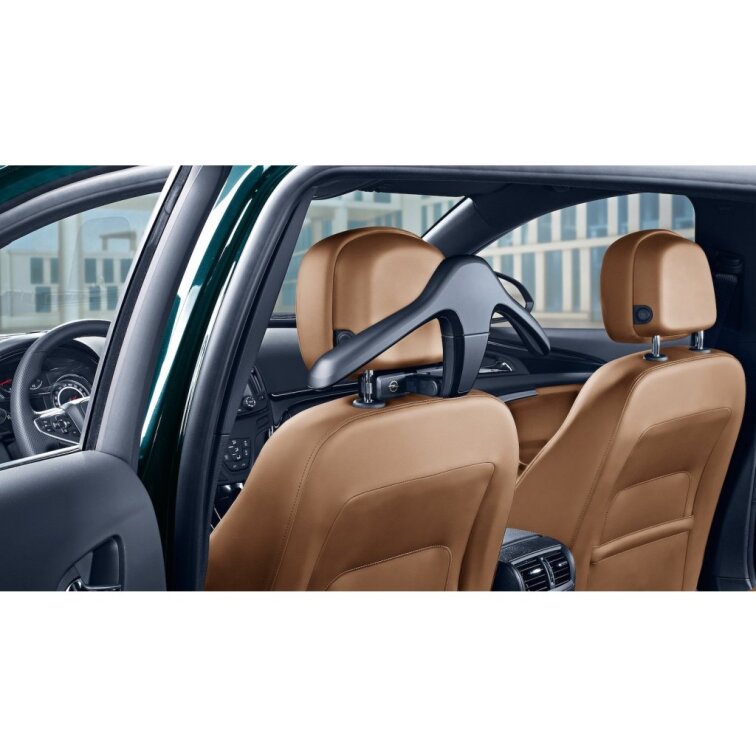 Věšák na oblečení za přední opěrku hlavy