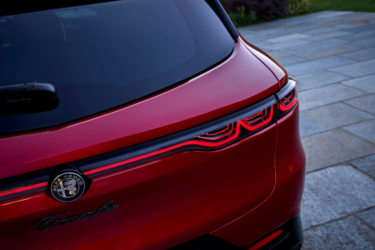 Nová Alfa Romeo Tonale: sportovnější a emotivnější než kdy dříve