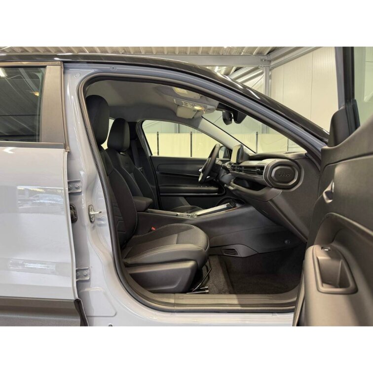 JEEP AVENGER Avenger Electric - Altitude 54kWh 156k AT s01-55565