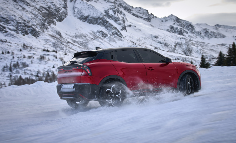 Pohon všech kol, sportovní charakter: 75 let pohonu všech kol Alfa Romeo