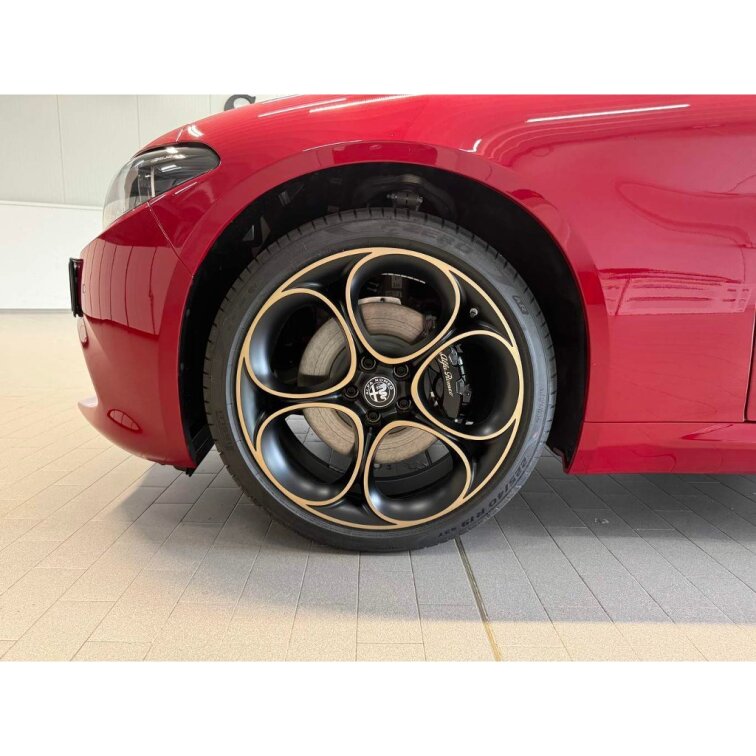 ALFA ROMEO GIULIA 2.0 Turbo 280k AT8 AWD INTENSA s01-56293