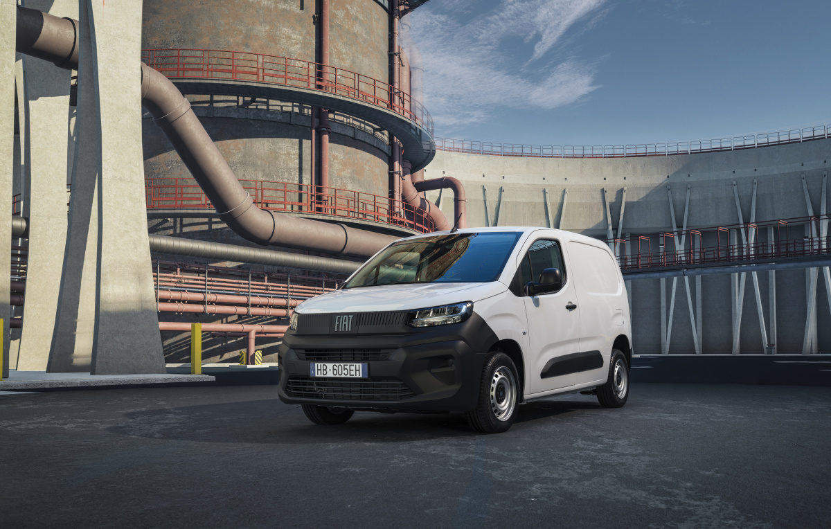 FIAT Professional představuje Doblò EasyPRO: Chytré a efektivní řešení pro každodenní pracovní potřeby