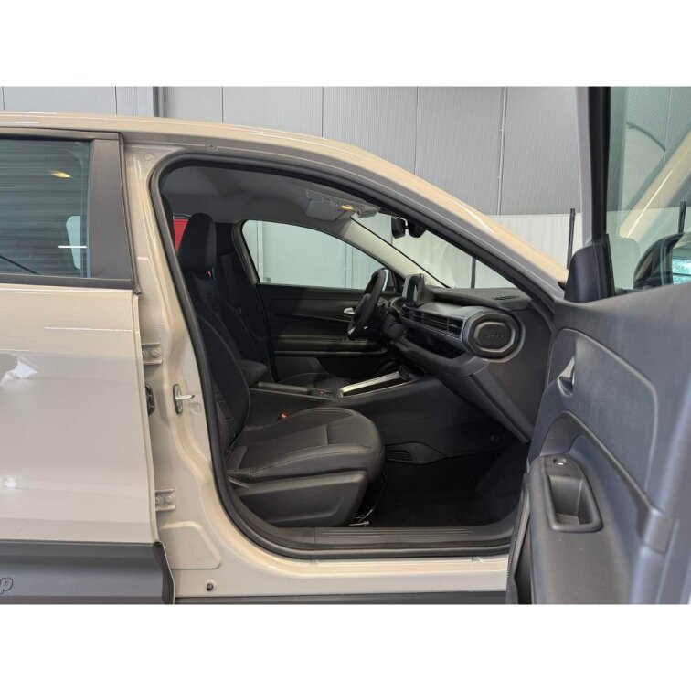 JEEP AVENGER Avenger Altitude 1.2 Turbo 110k MHEV DCT6 s01-56327