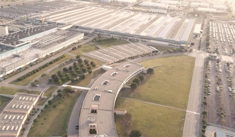 Jeep® zahajuje v továrně Stellantis – Melfi výrobu nové generace modelu Compass