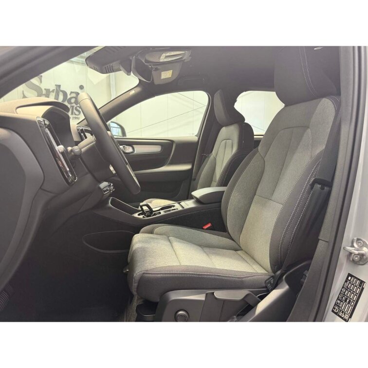 VOLVO XC40 B3 2.0L 163 HP AT7 FWD CORE s01-55947