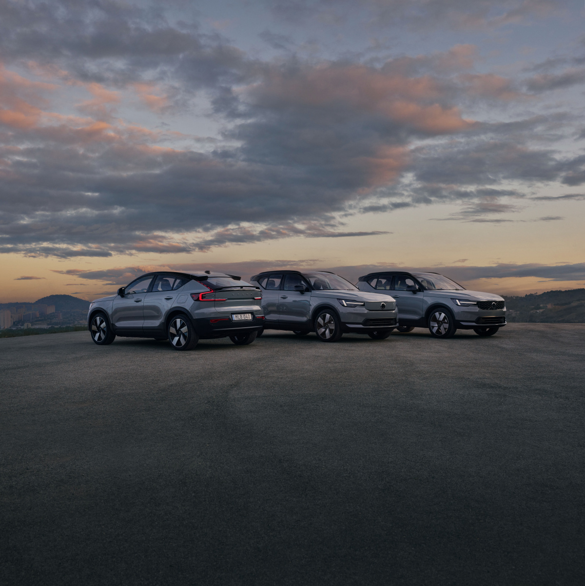 Významná vylepšení v oblasti bezpečnosti, technologií a designu u nových modelů řady 40 společnosti Volvo Cars