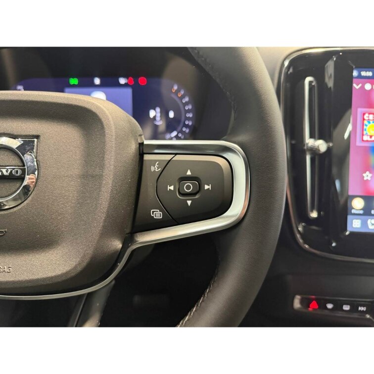 VOLVO XC40 B3 2.0L 163 HP AT7 FWD CORE s01-55947