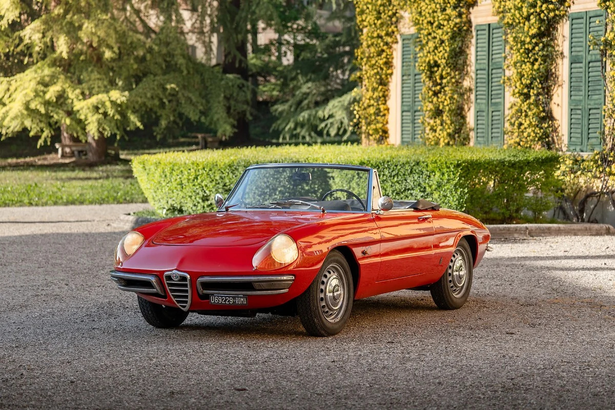 Srdce Alfa Romeo bije v Paříži: emoce, krása, budoucnost