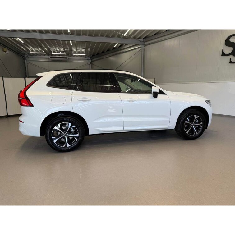 VOLVO XC60 B5 2.0L 250+14 HP AT8 FWD CORE (benzín) s01-55961