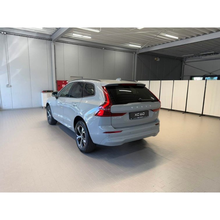 VOLVO XC60 B5 2.0L 250+14 HP AT8 FWD CORE (benzín) s01-55962