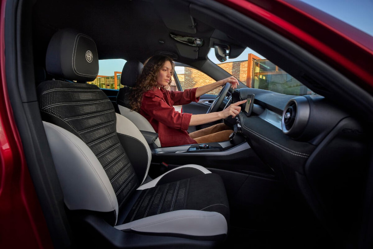 Nová Alfa Romeo Tonale: sportovnější a emotivnější než kdy dříve