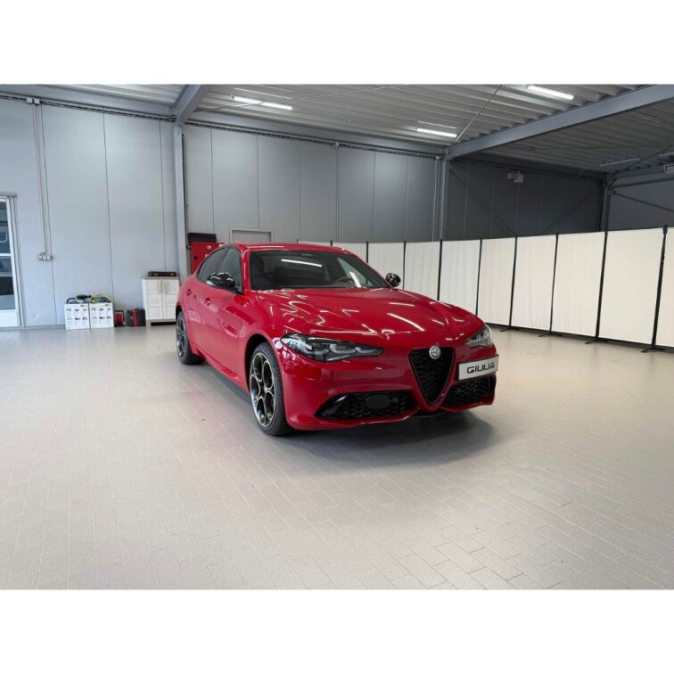 ALFA ROMEO GIULIA 2.0 Turbo 280k AT8 AWD INTENSA s01-56293