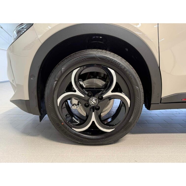 ALFA ROMEO JUNIOR Junior Ibrida Speciale 1.2 Turbo Hybrid 136k s01-55861