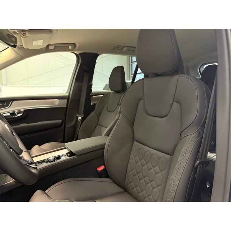 VOLVO XC90 B5 2.0L 250+14 HP AT8 AWD CORE (benzín) s01-55905
