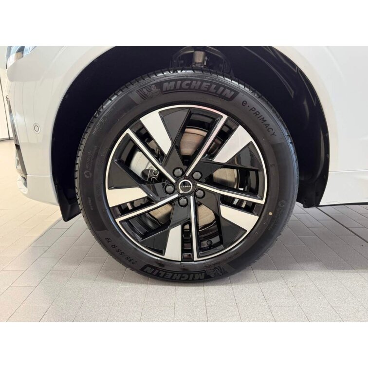 VOLVO XC60 T6 AWD RECHARGE 2.0L 253+145 HP PLUS Dark s01-56105